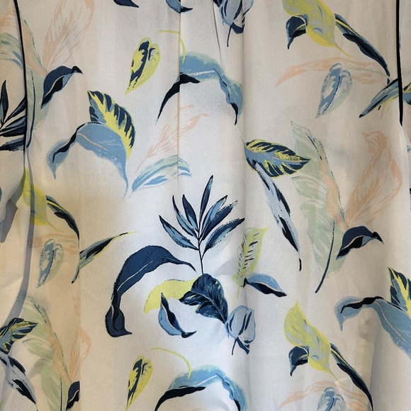 Tropical Print Banana Republic Blouse - Picture 9 of 13